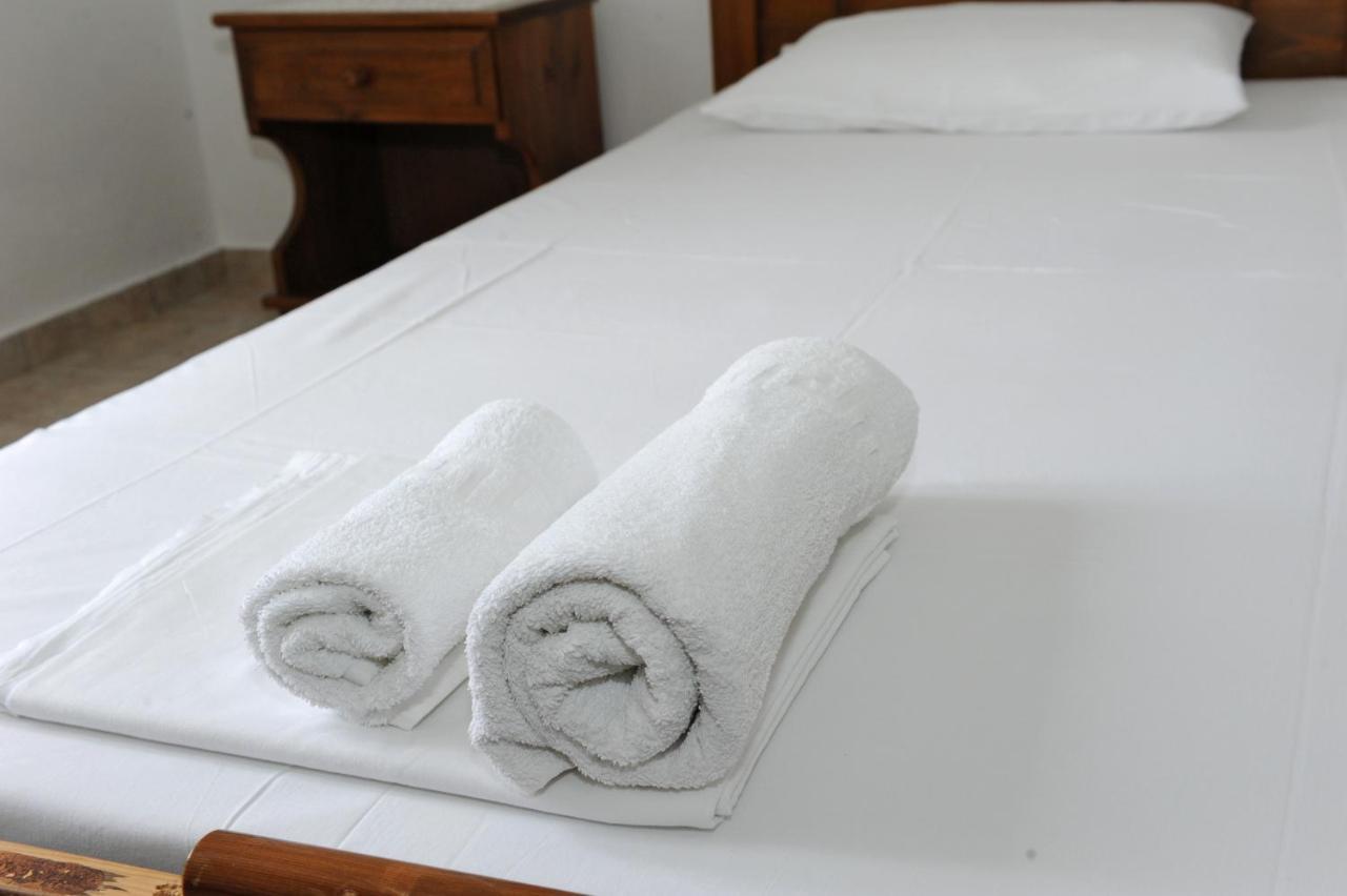 Morfeas Hotel トリピティ エクステリア 写真