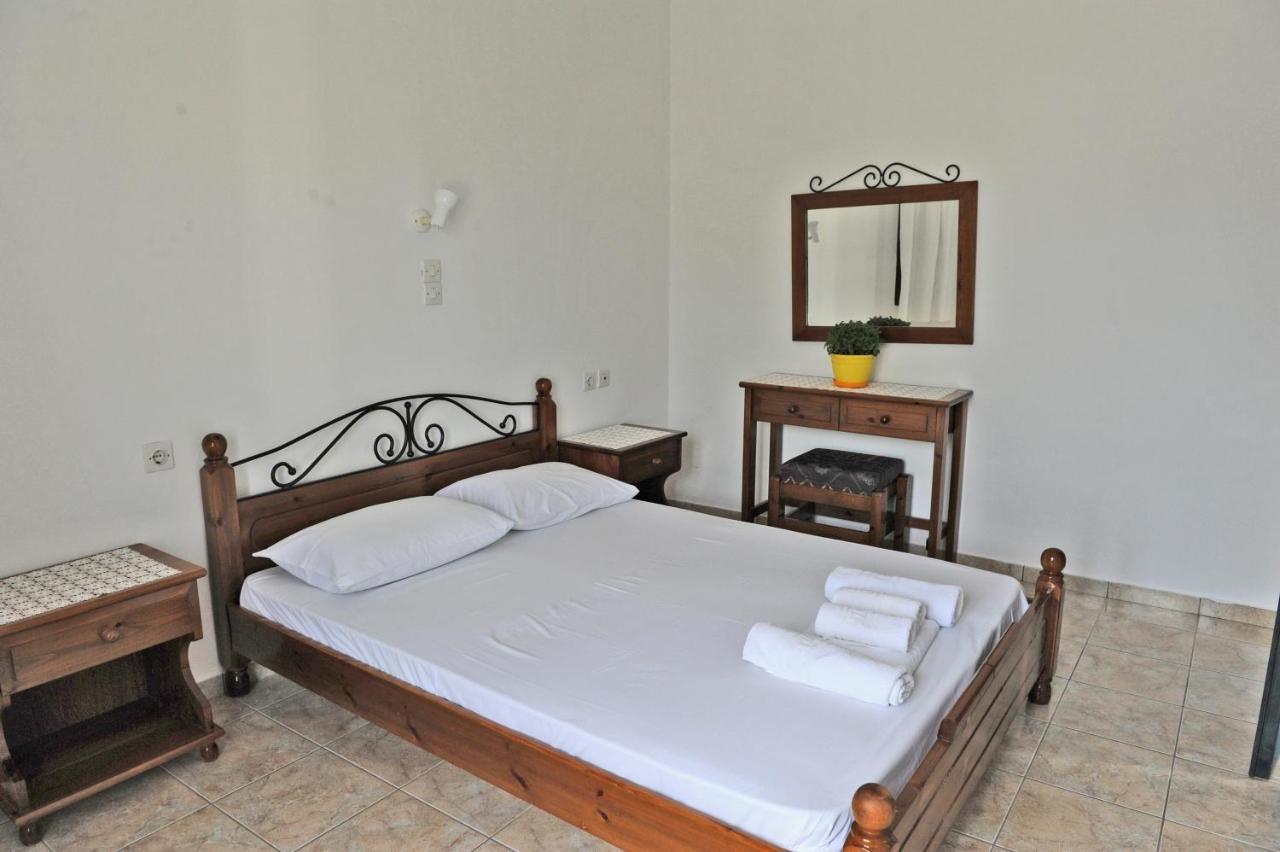 Morfeas Hotel トリピティ エクステリア 写真