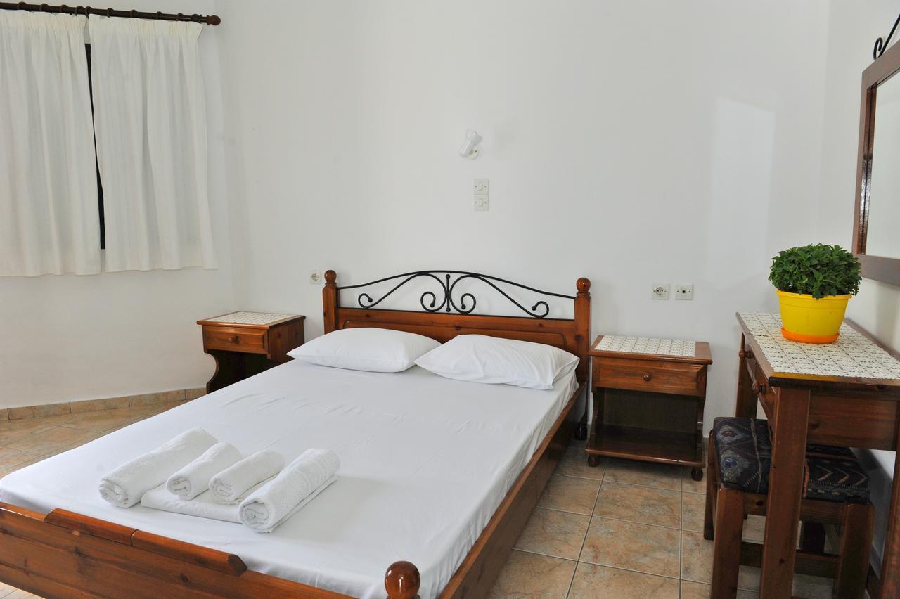 Morfeas Hotel トリピティ エクステリア 写真